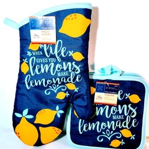 Home Collection Lemon Bundle Two Pot Holders and One Oven Mitt